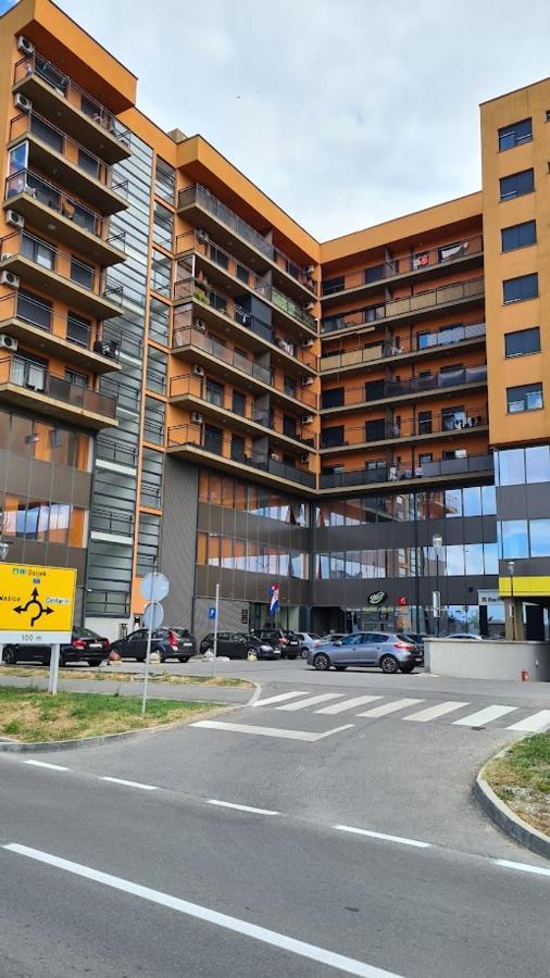 Apartmani Marcetic Slavonski Brod Exterior photo